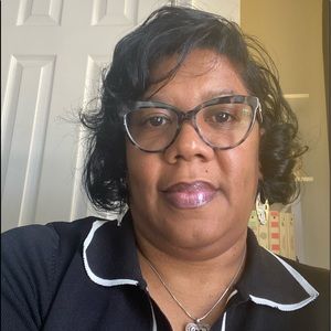 Meet your Posher, Anissa